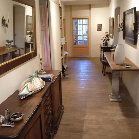 Dans Maison De Maitre Table D 'hotes Δωμάτια σε οικογενειακή κατοικία *